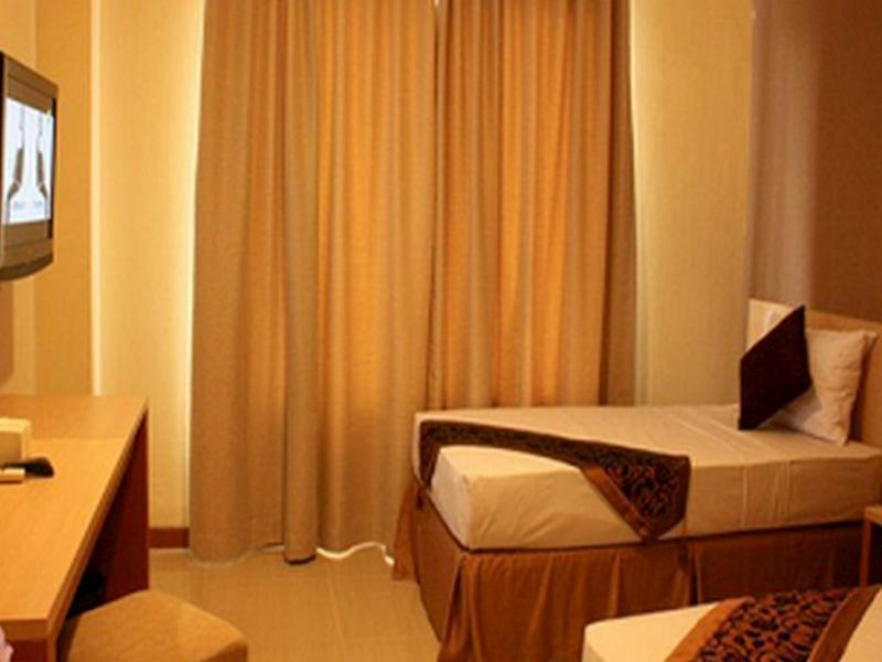 Hotel Delta Sinar Mayang Sidoarjo Exteriér fotografie